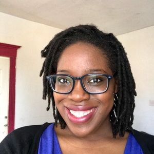 Meet your Posher, Alexis